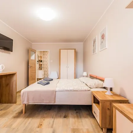 ホームステイ Goscinne U Eli シュトゥトボ