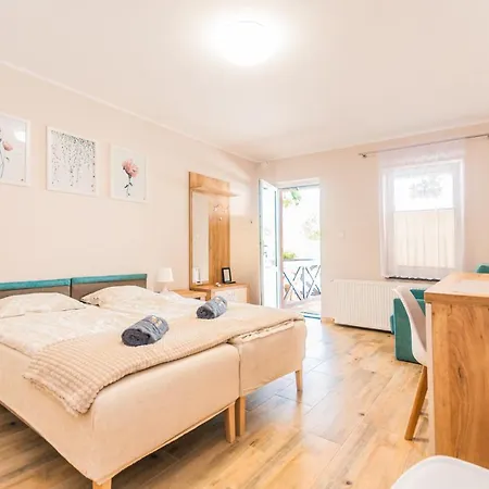 ホームステイ Goscinne U Eli シュトゥトボ