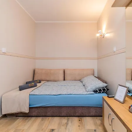 ホームステイ Goscinne U Eli